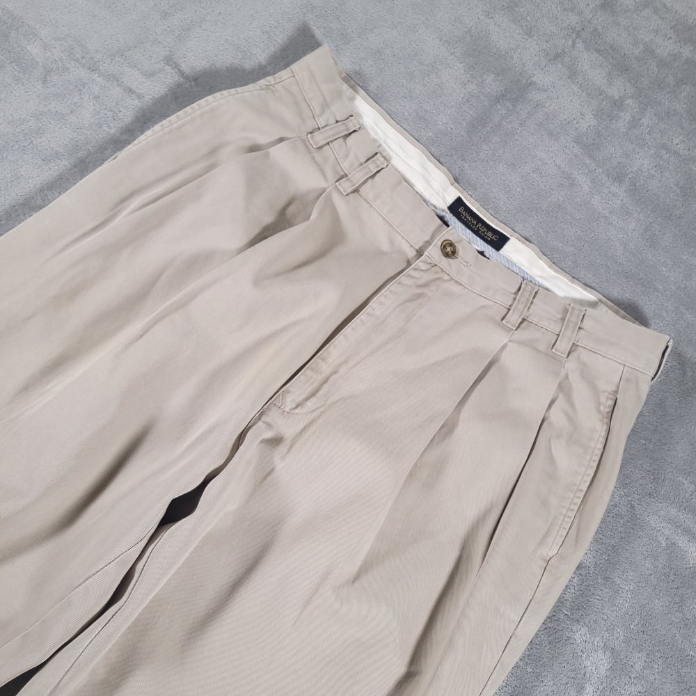 Banana Republic Traveler Chino Mens 34x34 Khaki Tan Pleated Casual Cotton